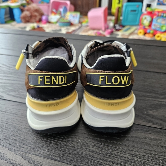 Fendi Flow Sneakers - Picture 7 of 12